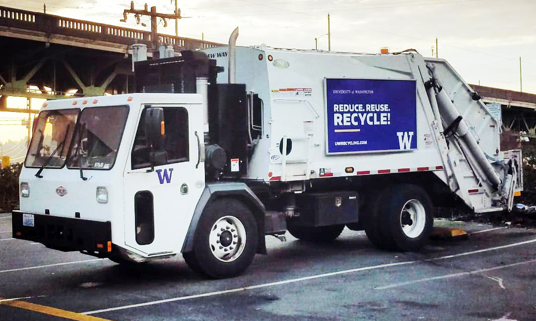 UW Recycling truck